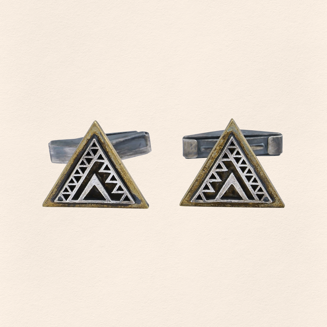 Anu Cufflink