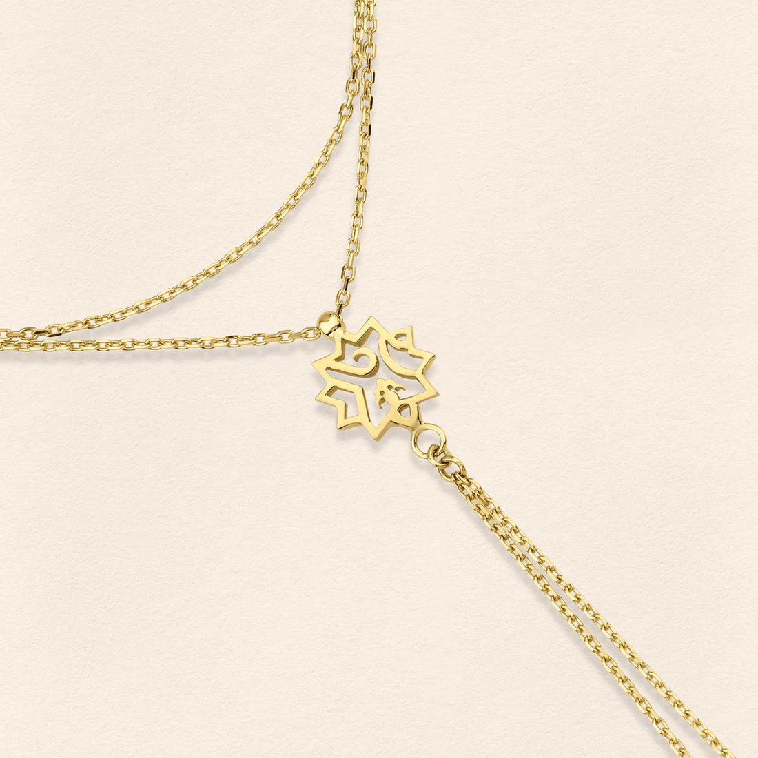 Adel Gold Finger Bracelet