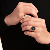 Serpent Onyx Filigree Gold Ring