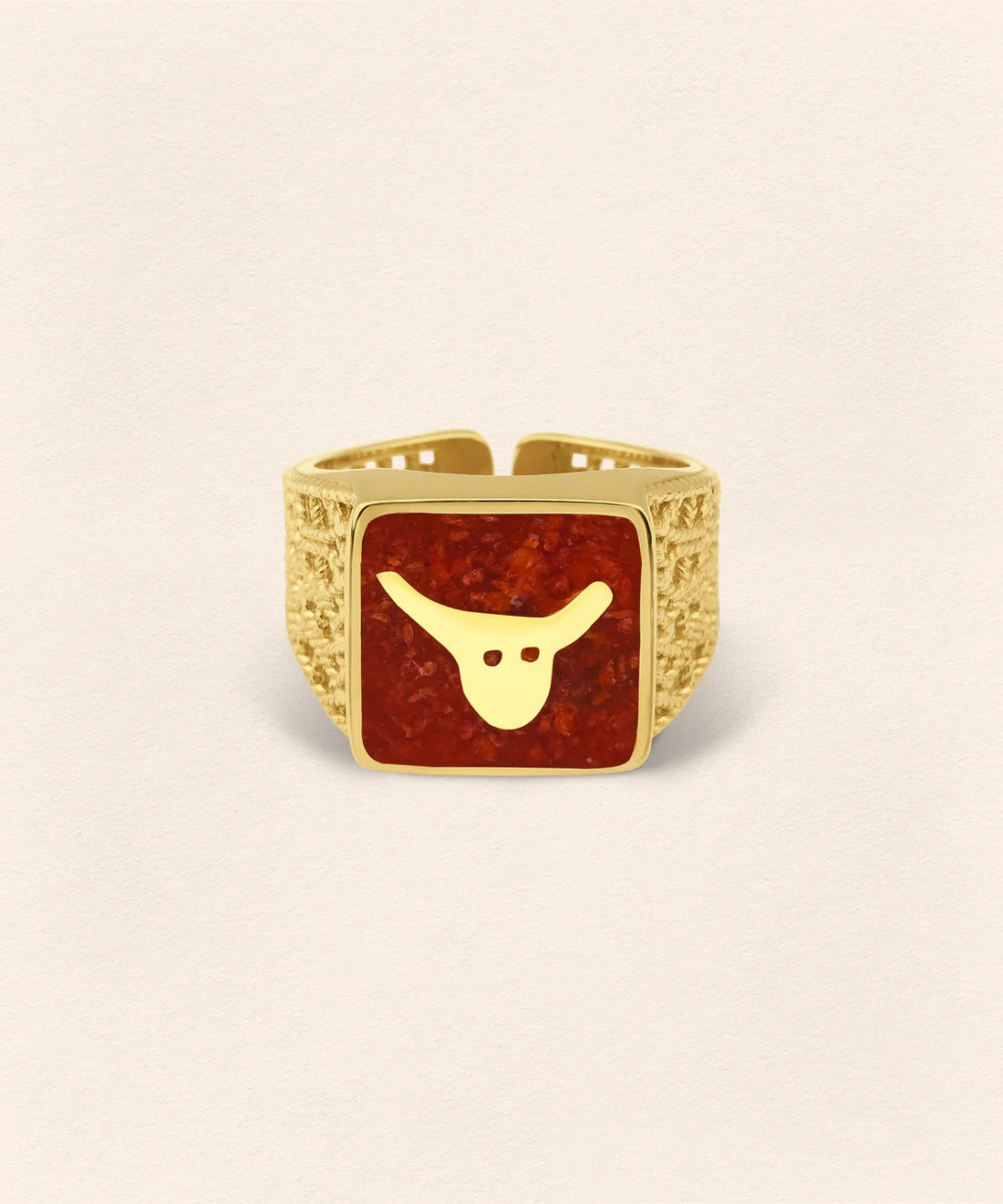 Coral Bull Filigree Ring Couple Set