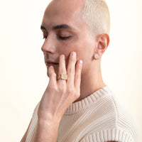 [MEN] Sumerian Mosaic Pearl Love Unisex Earring product detail