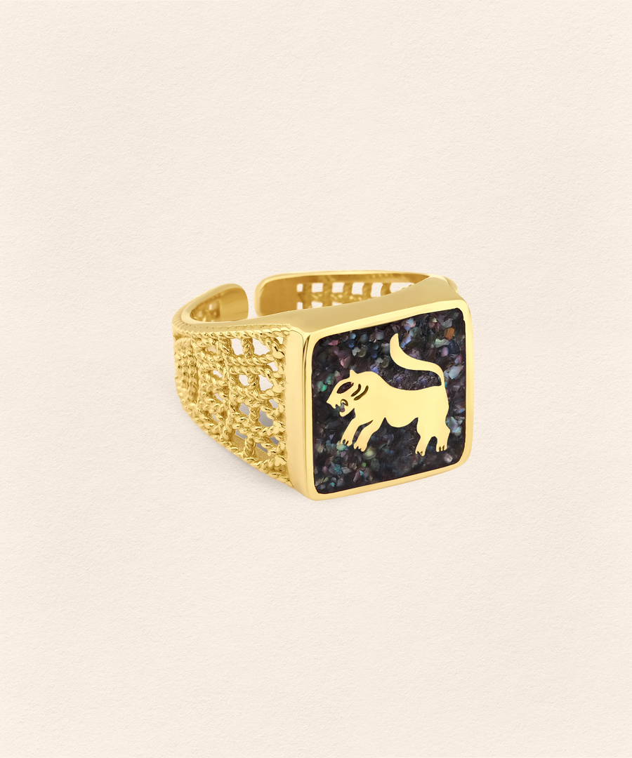 Black Pearl Lion  Filigree Unisex Ring
