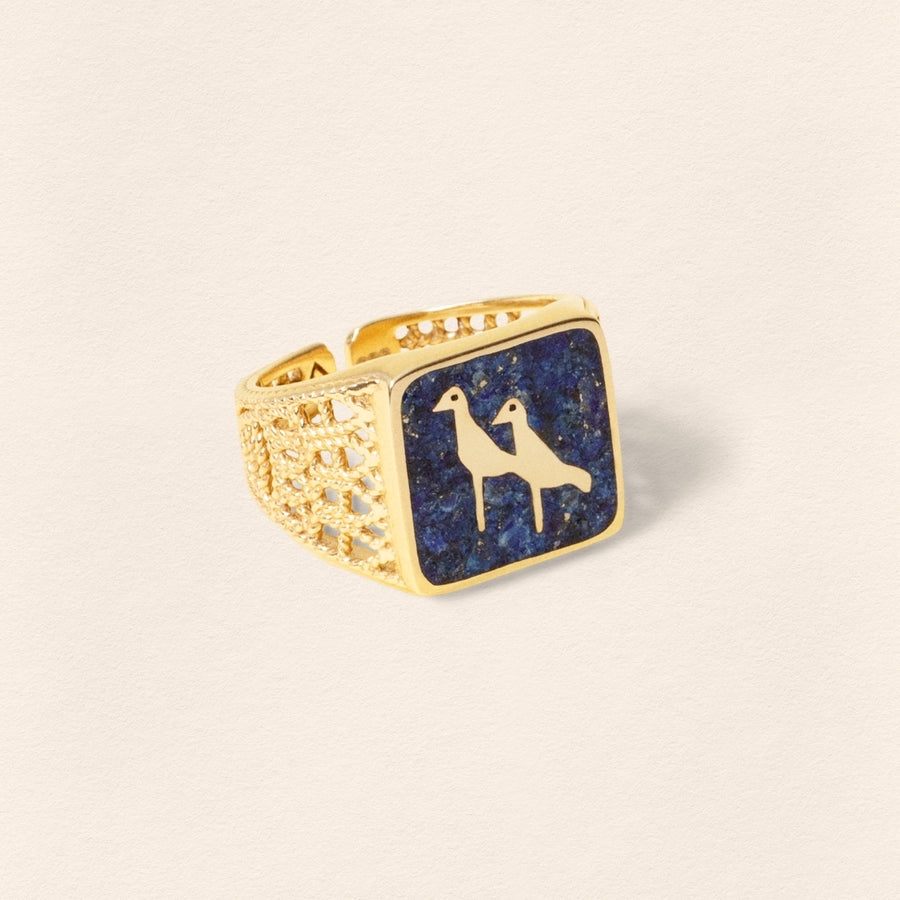 Lapis Crane Filigree Gold Ring