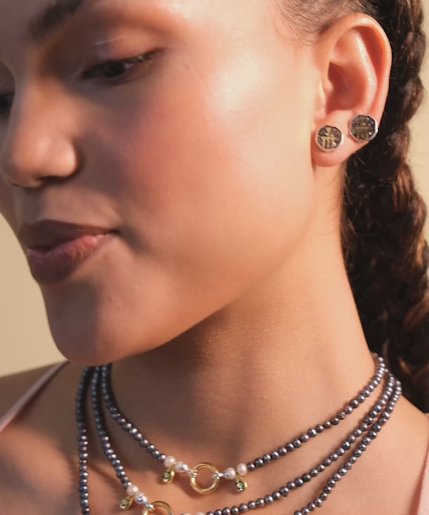 [WOMEN] Sumerian Mosaic Pearl Abundance Unisex Earring product detail